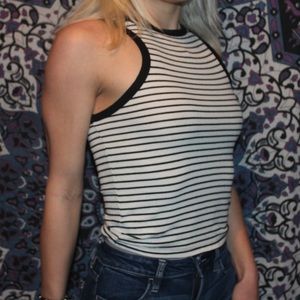 Stretchy black and white top